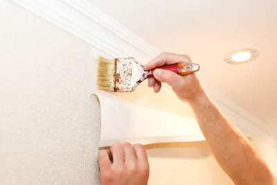 Pose de papier peint au Hohwald — revêtements muraux et toiles de verre
